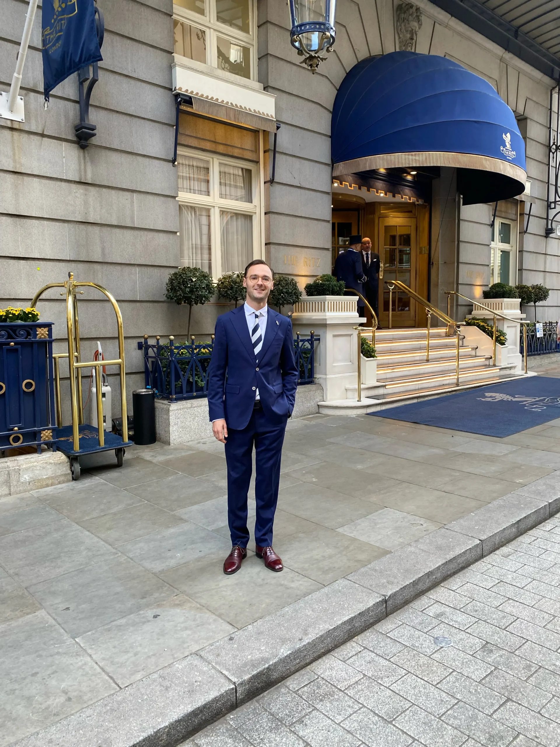 Vilius Vėberis – svetingumo ekspertas prie The Ritz viešbučio mokymų metu